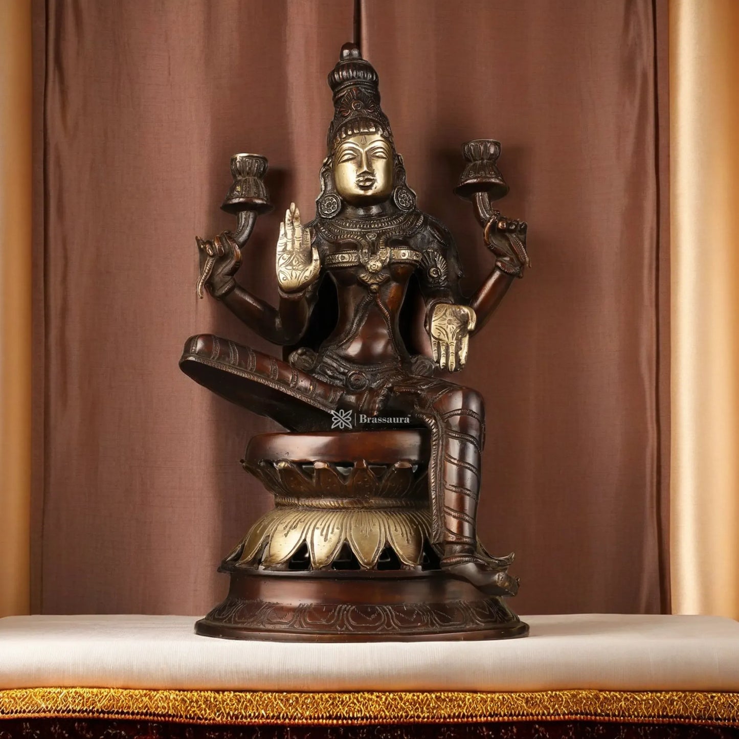 Brassaura™ Elegant Brass Laxmi Murti – Height 12 Inches & Weight 4.5 Kgs | Temple & Home Décor