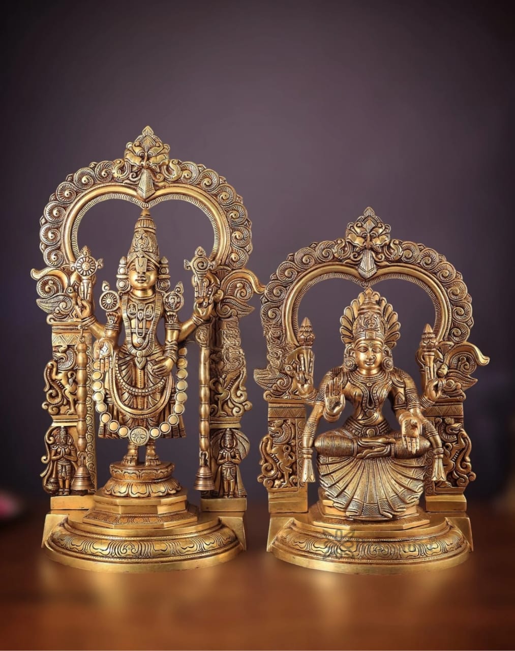 Brassaura™ Brass Tirupati Balaji & Padmavathi Thayar Idol Set – Height 22 & 18 Inches, Total Weight 27.5 Kgs | Divine Temple Decor
