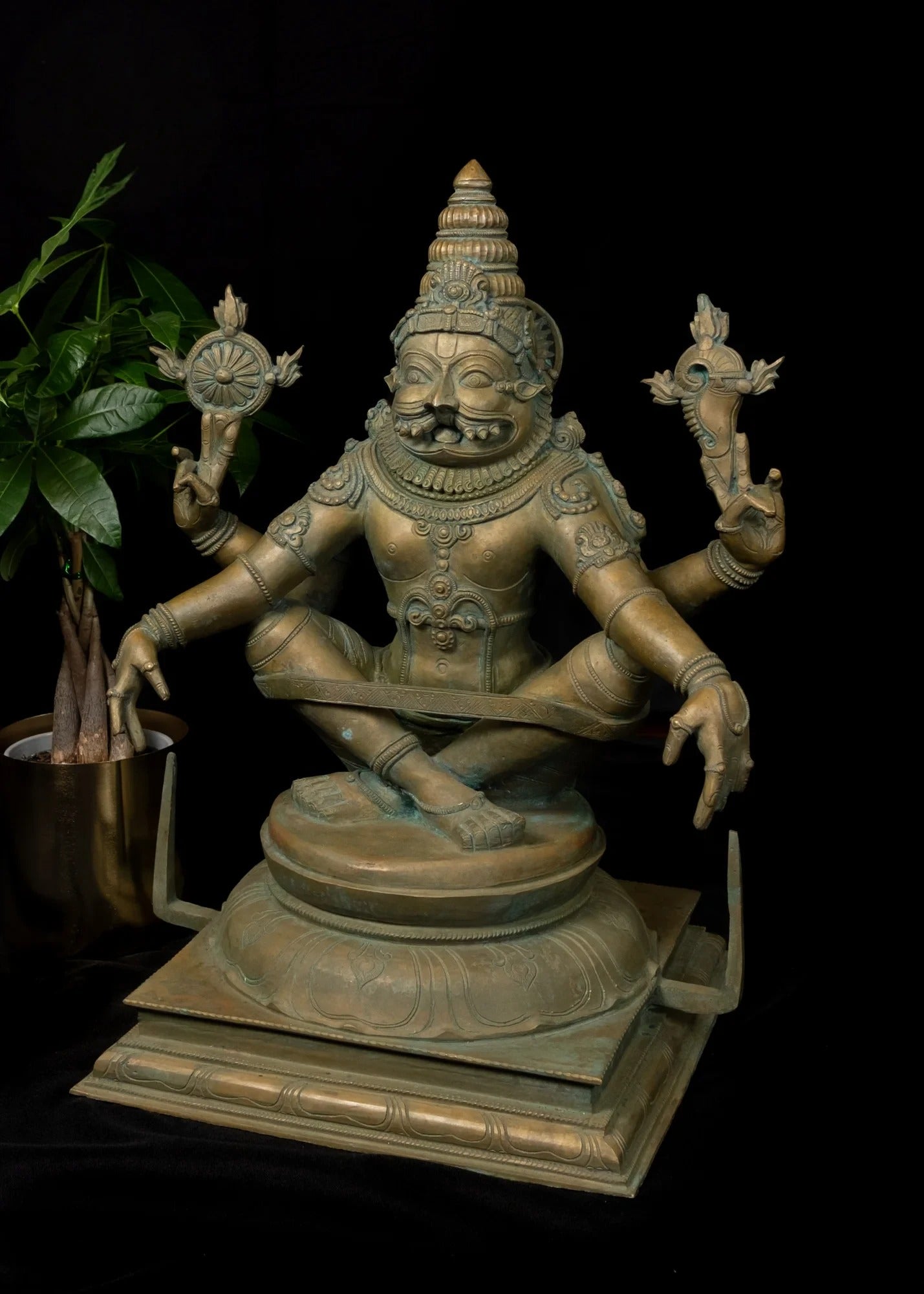 Bronze Narasimha Statue Weight 48 Kg And Height 24 Inch