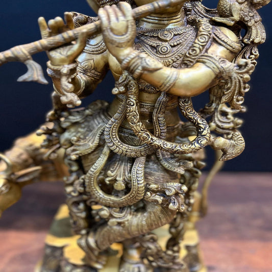 Brass Classic Cow & Krishna Weight 22 Kg And Height 26 Inch
