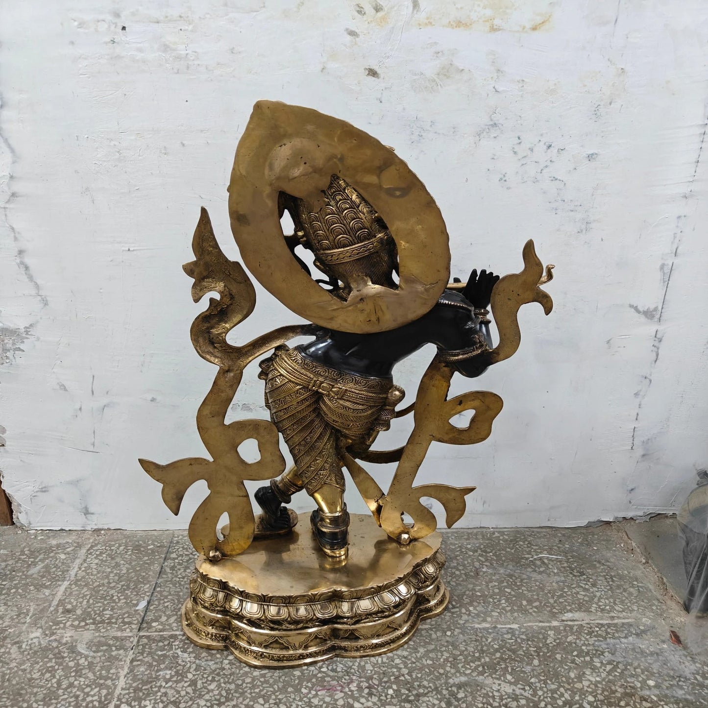 Brass Classic Krishna Weight 30 Kg And Height 36 Inch