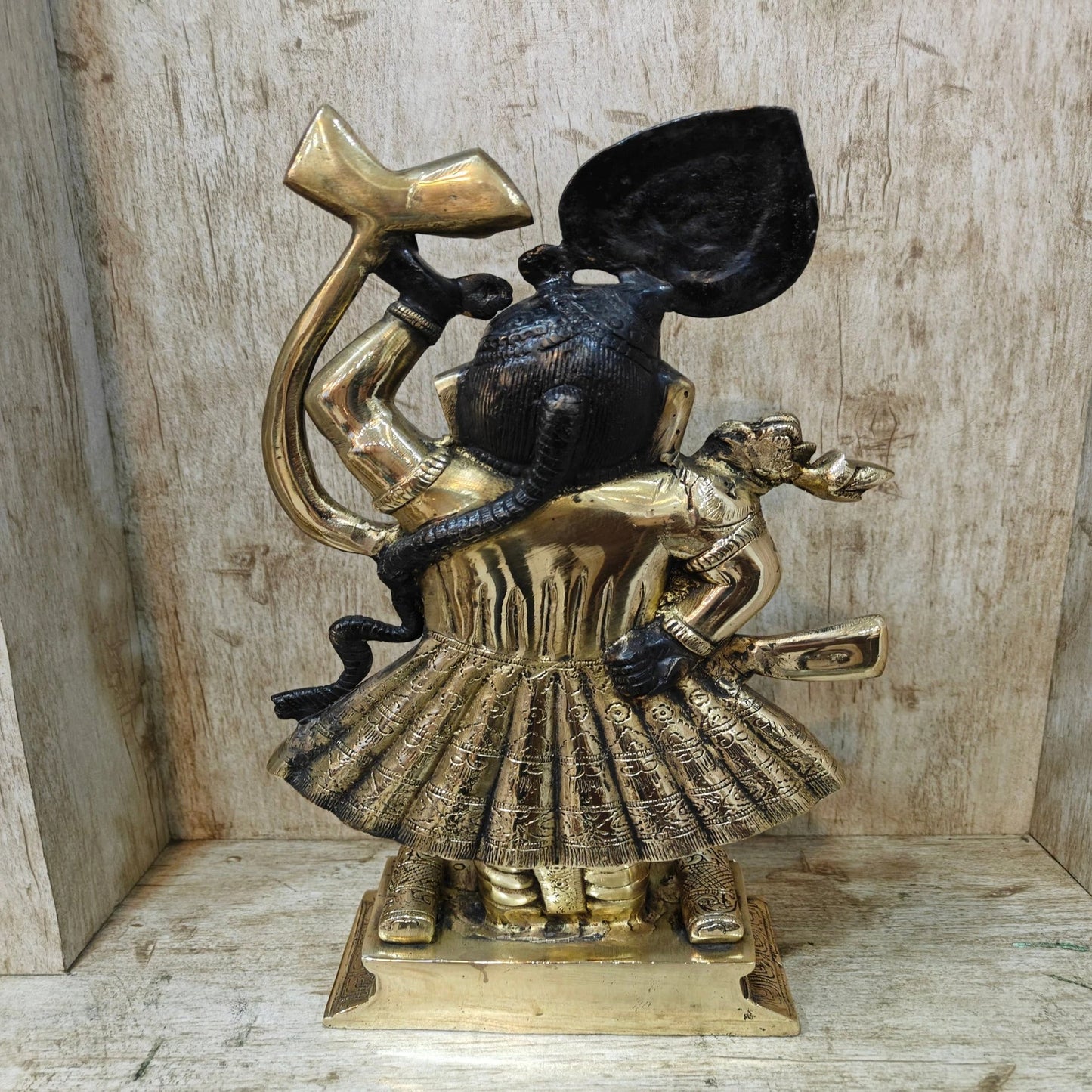Brass Dancing Krishna Weight 8.5 Kg And Height 17 Inch