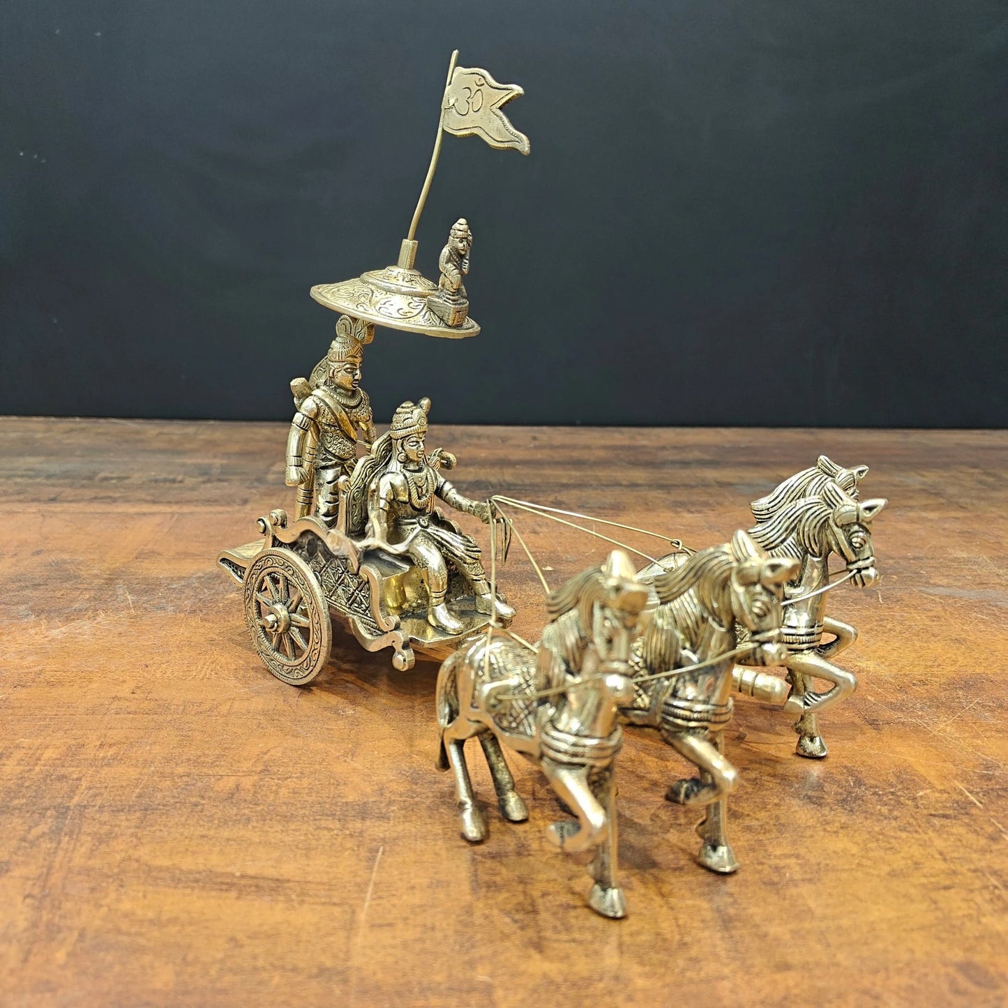 Brass Driving Chariot Krishna Weight 1.8 Kg And Height 9 Inch