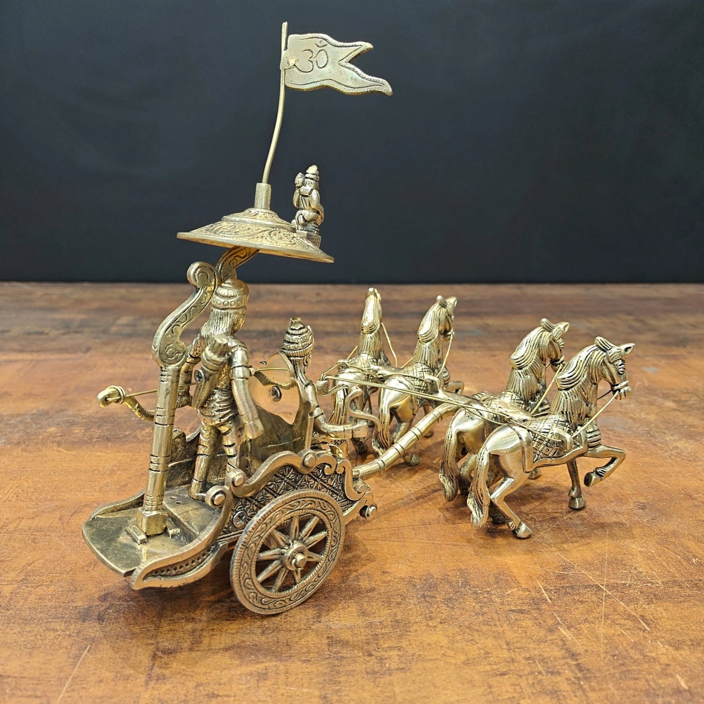 Brass Driving Chariot Krishna Weight 1.8 Kg And Height 9 Inch