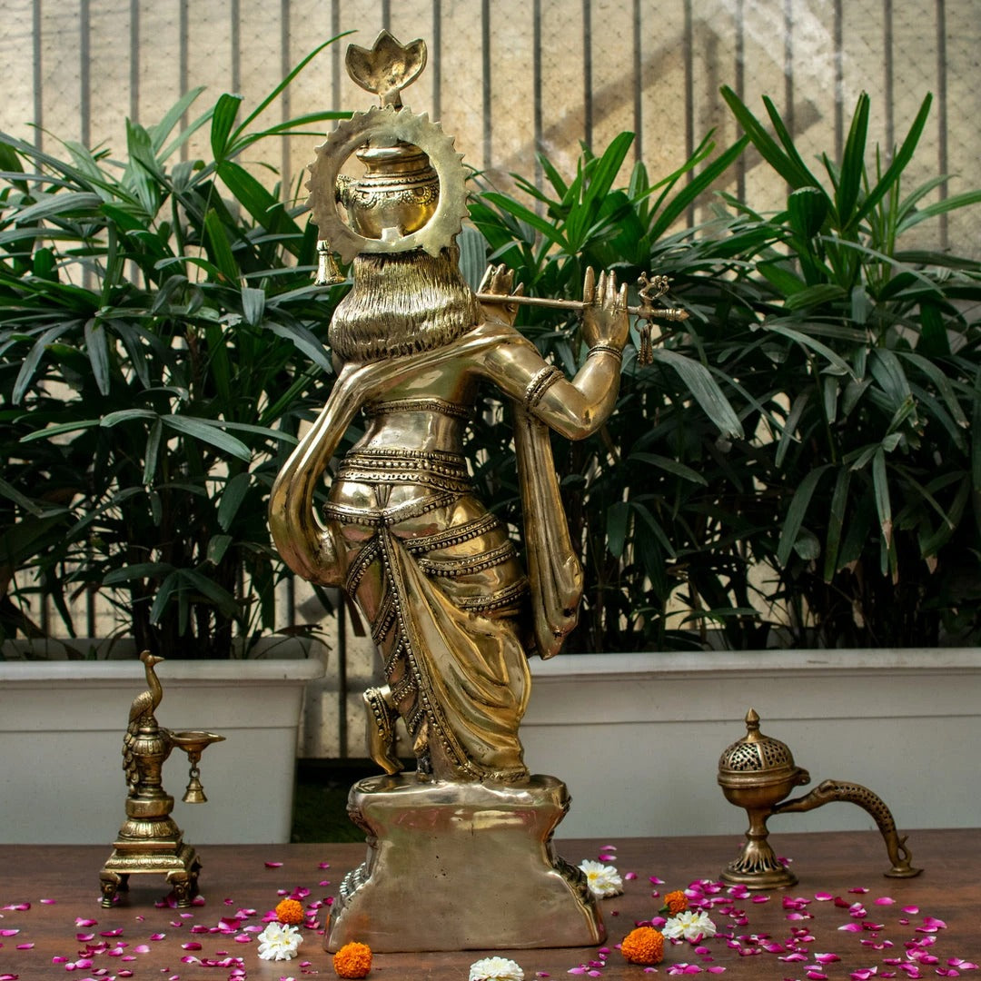 Brass Krishna Playing Flute Weight 22 Kg And Height 36 Inch