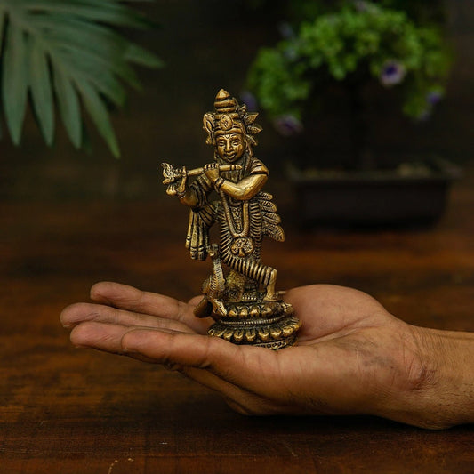 Brass Krishna Weight 0.38 Kg And Height 5 Inch