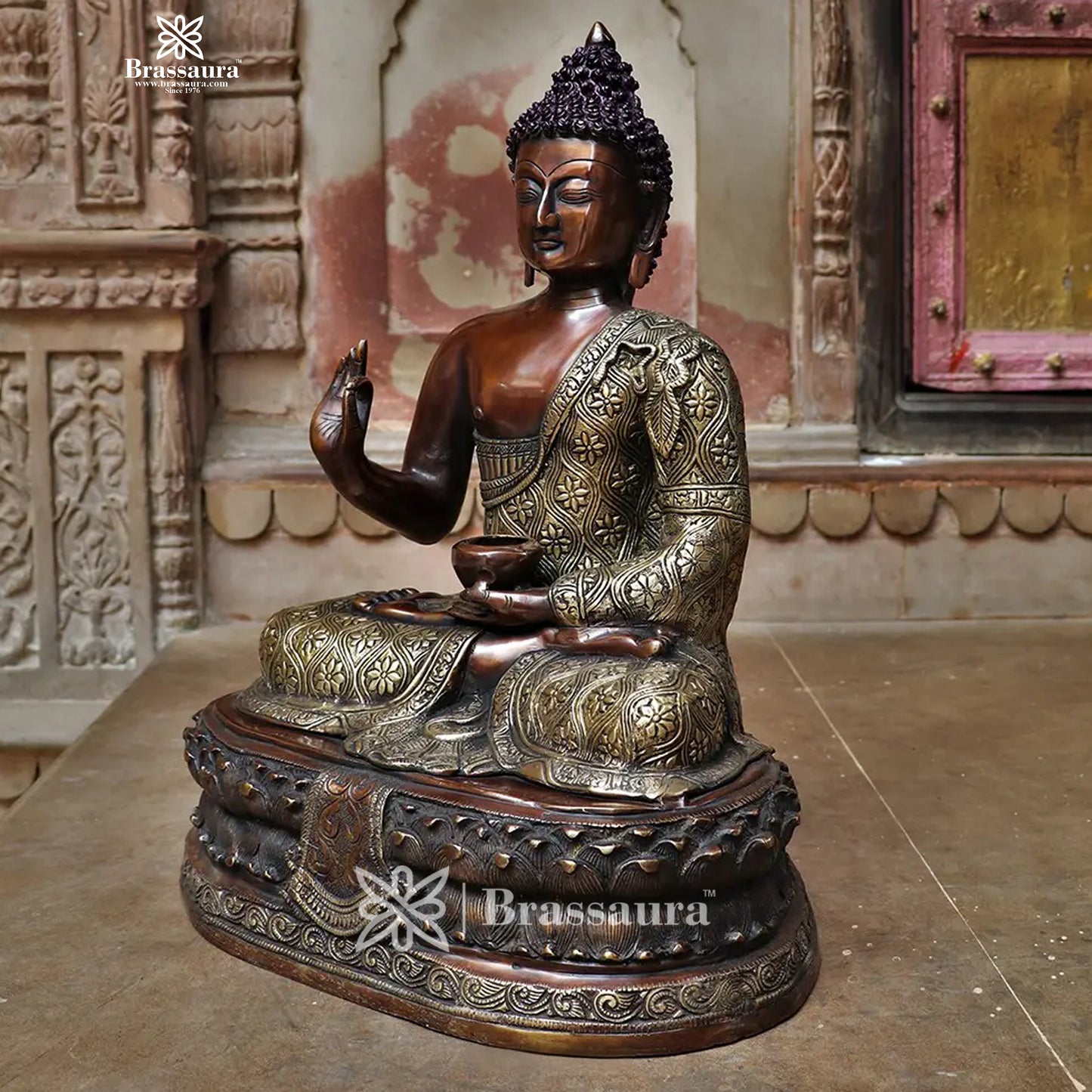 Brass Big Buddha statue for home and decor and gift Item weight 20 kg Height 22 inch