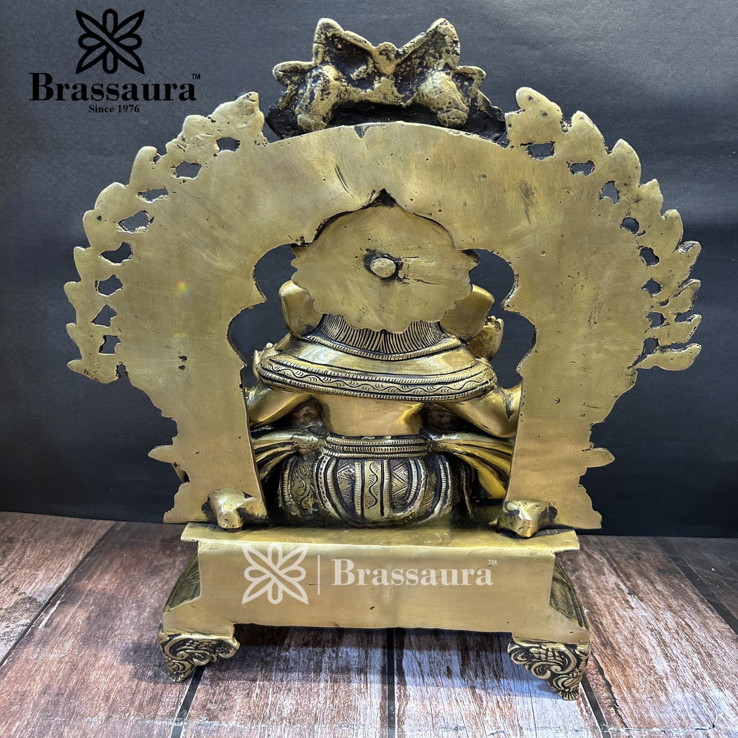 Brass Ganesha Statue For Home Decor And Gift Items Weight 16.8 Kg And Height 19 Inches