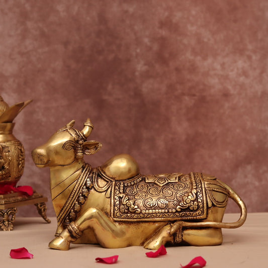 BRASS FINE SITTING NANDI HEIGHT 7.5 INCH