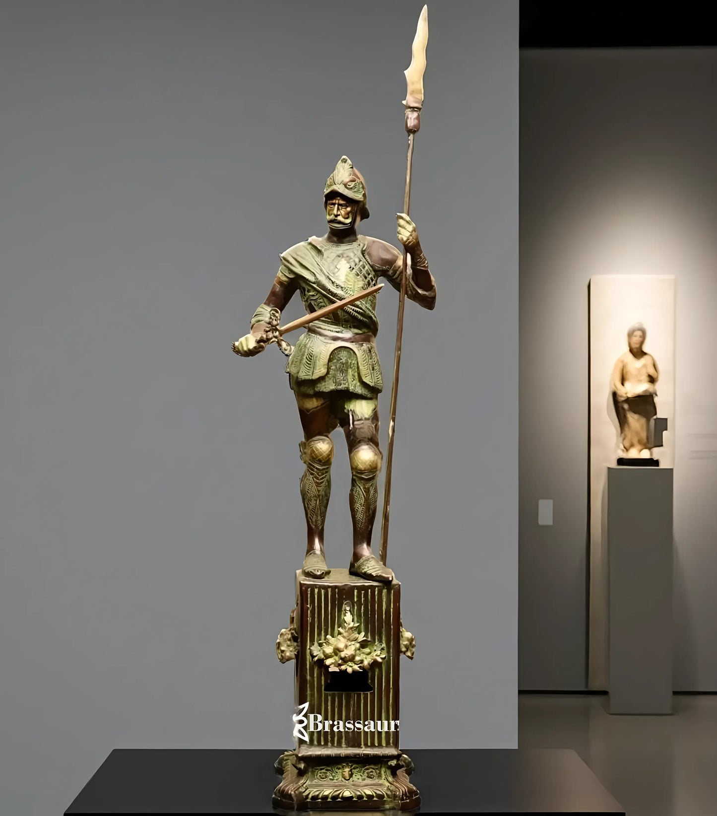 Brassaura™ Vintage-Style Brass Roman Warrior Statue – Height 49 Inches & Weight 29 Kgs