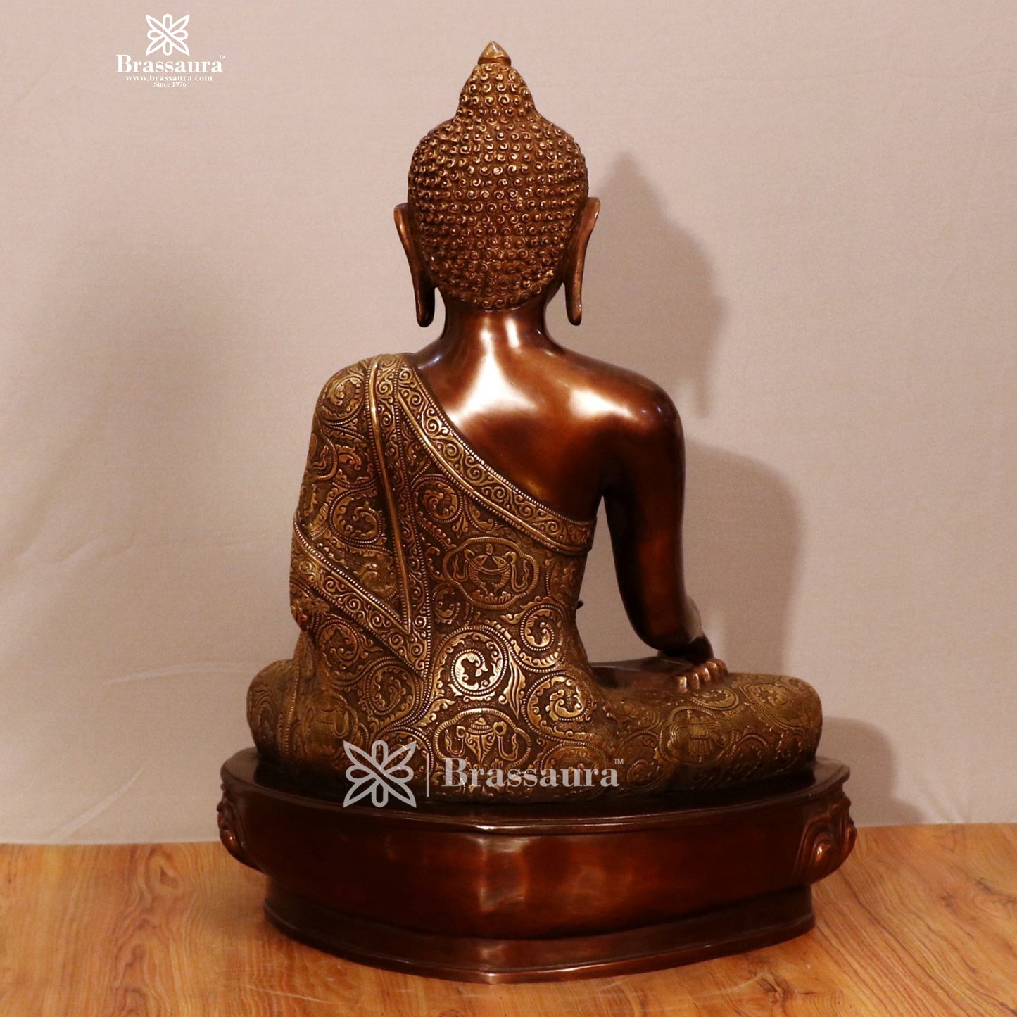 Brass Buddha For Home And Décor Weight 23 kg Height 22.5 Inch
