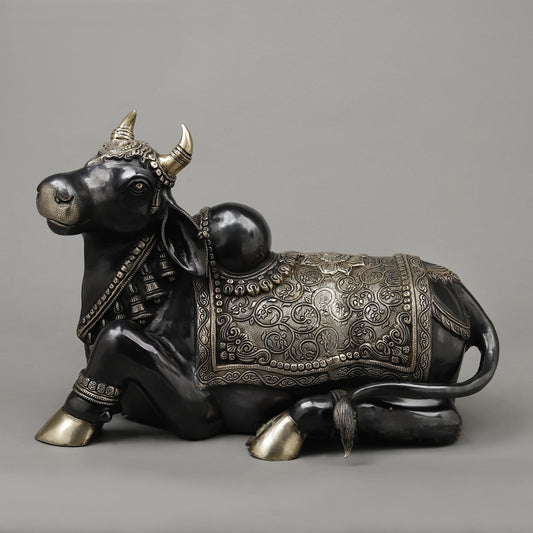 Brassaura™ Brass Nandi Statue | 14 Inches Height | 19.29 Kgs Weight | Black Finish with Golden Accents