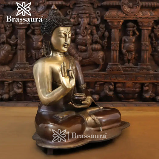 Brass Buddha For Home And Décor Weight 15.92 kg Height 19 Inch