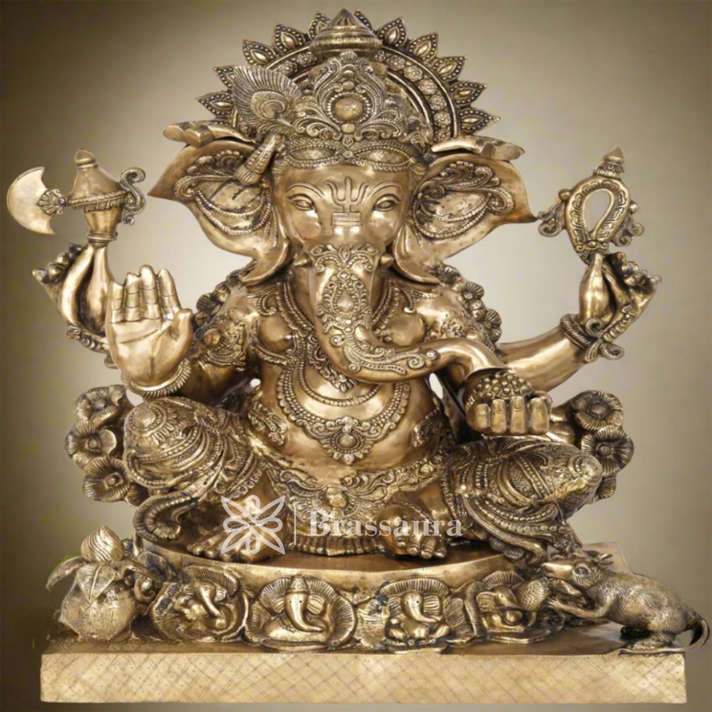 Brass Ganesha Statue For Home Decor And Gift Item Weight 70 Kg And Height 32 Inches