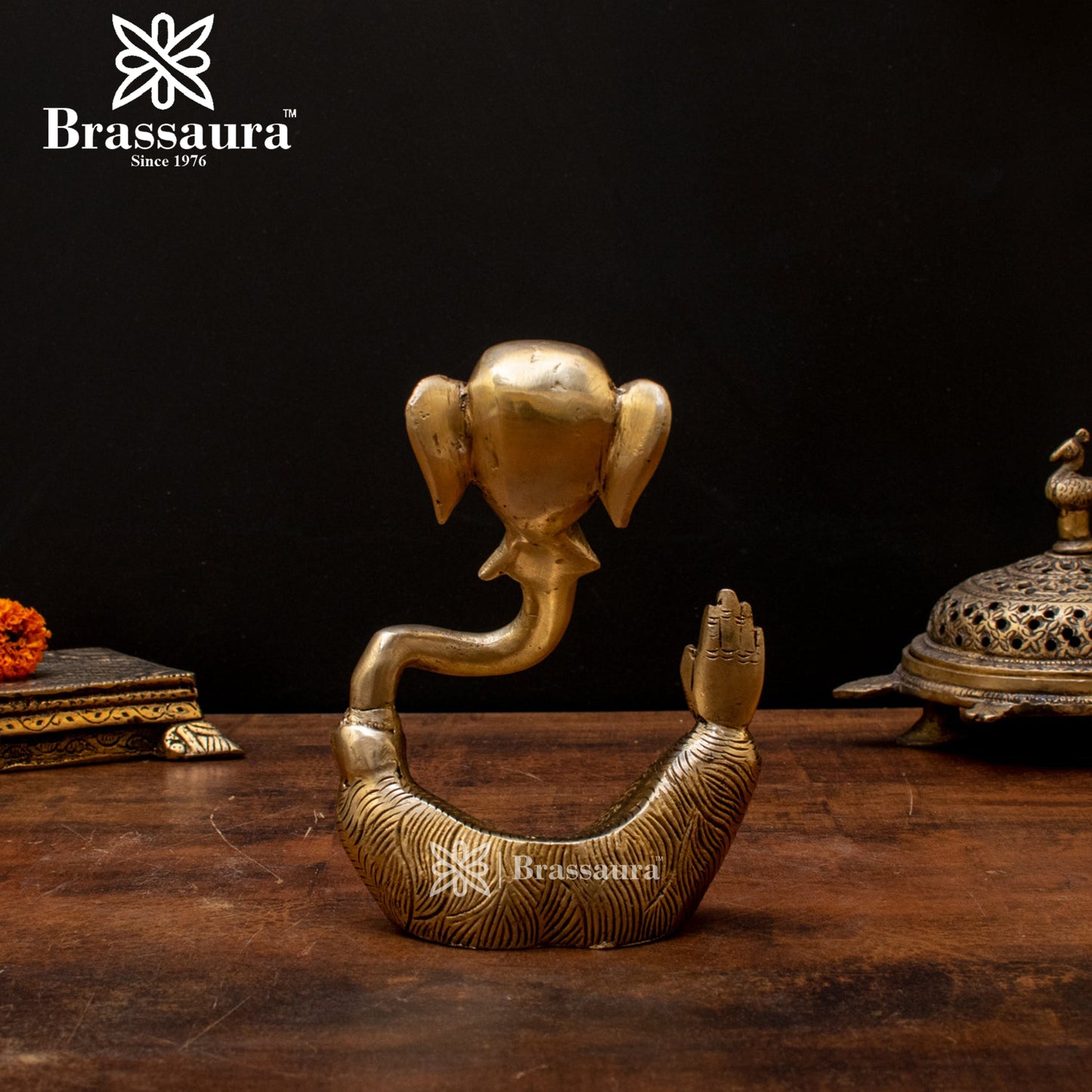 Brassaura™ Brass Modern Ganesha Idol for Home and Decor | Weight 1 Kg | Height 5.5 Inches