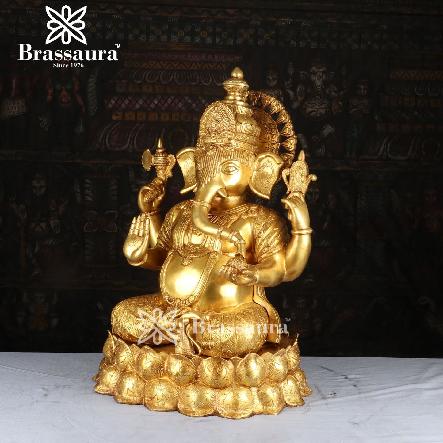 Brass Ganesha Statue For Home Decor And Gift Items Weight 29 Kg And Height 24 Inches