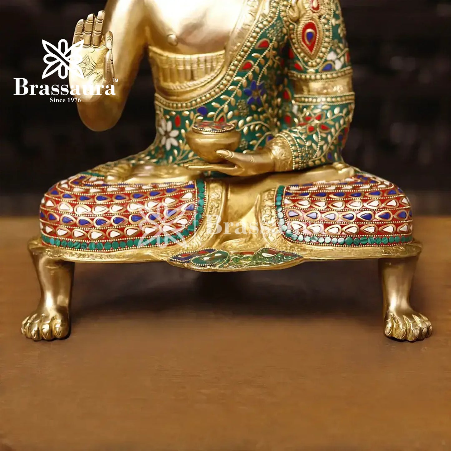 Brass Buddha For Home And Décor Weight 10.83 kg Height 19 Inch