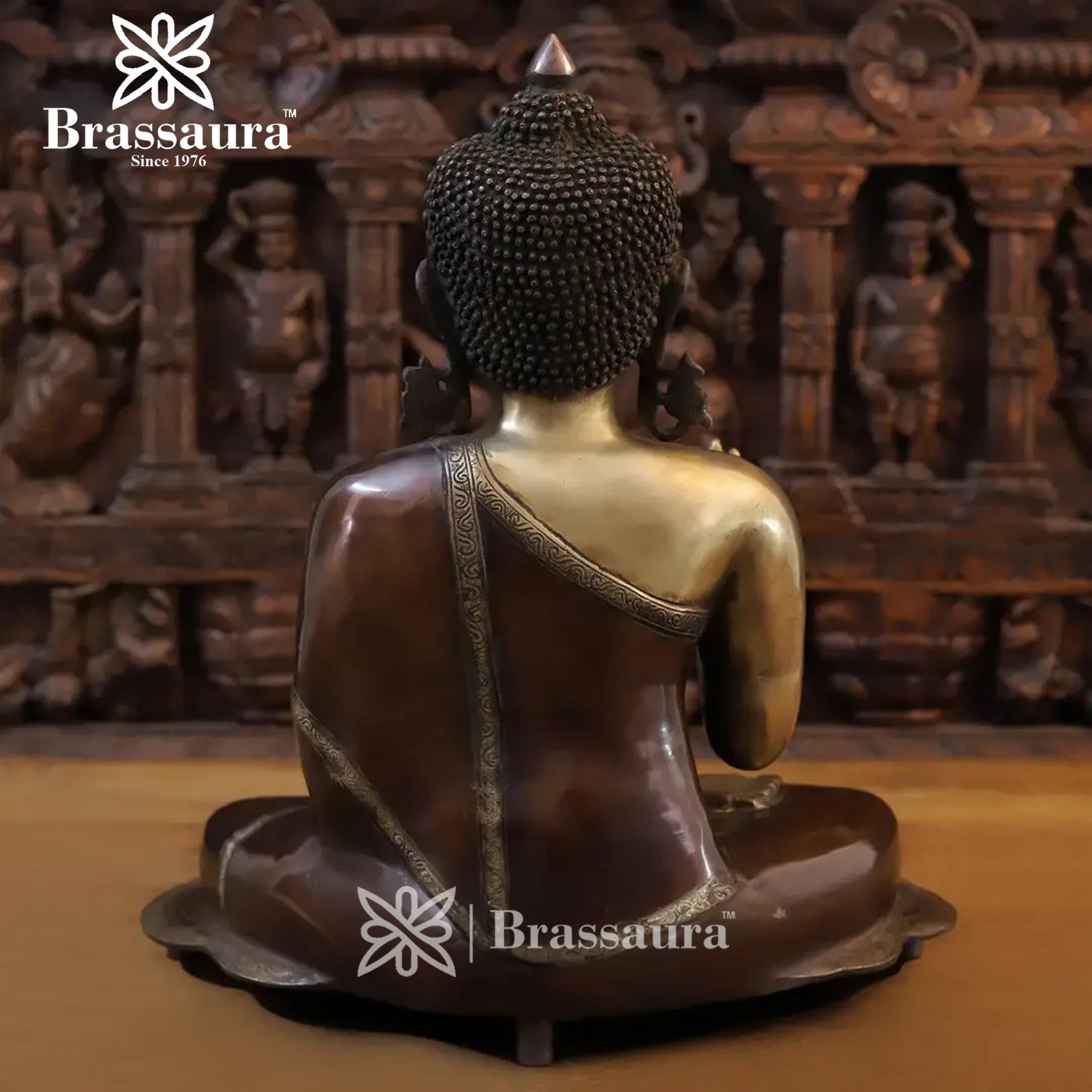Brass Buddha For Home And Décor Weight 15.92 kg Height 19 Inch