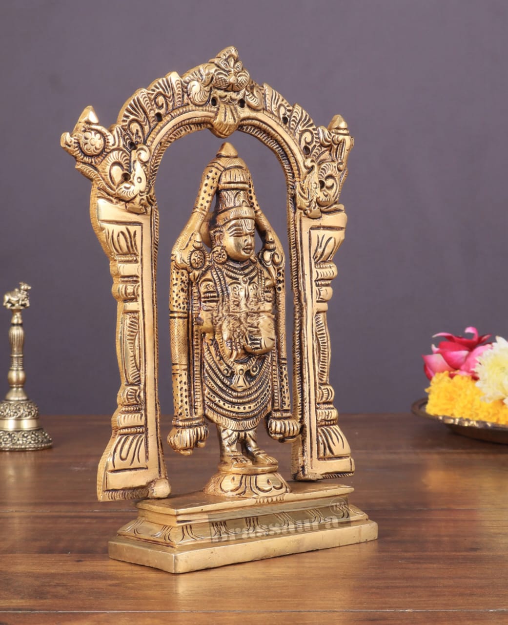 Brassaura™ Brass Tirupati Balaji Lord Venkateshwara Idol – 6.5 Inches, 0.8 Kg | Handcrafted Temple & Home Decor
