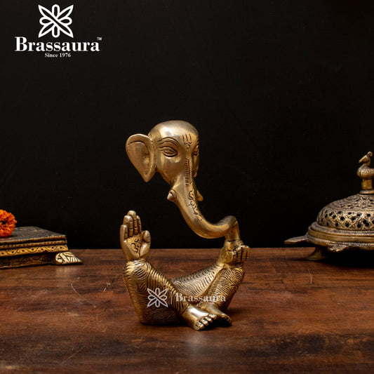 Brassaura™ Brass Modern Ganesha Idol for Home and Decor | Weight 1 Kg | Height 5.5 Inches