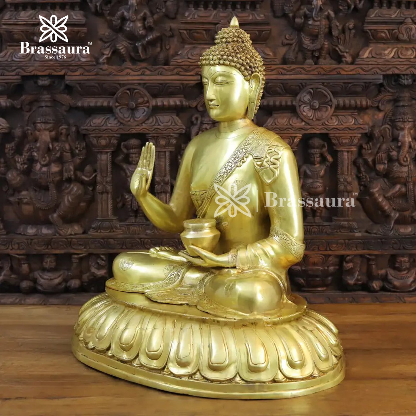Brass Buddha For Home And Décor Weight 32.66 kg Height 30 Inch