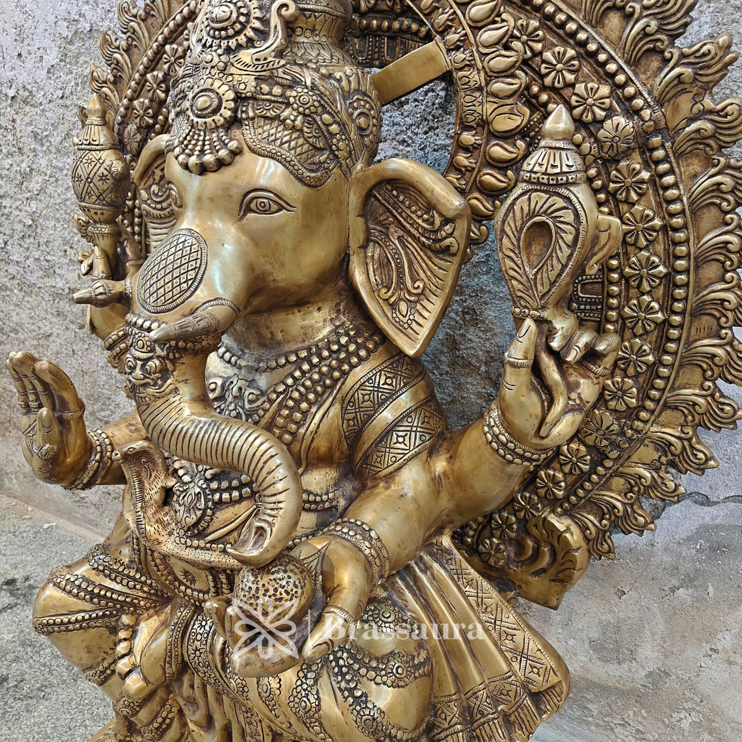 Brassaura™ Brass Big Ring Ganesha Statue for Home and Decor | Weight 130 Kgs | Height 50 Inches
