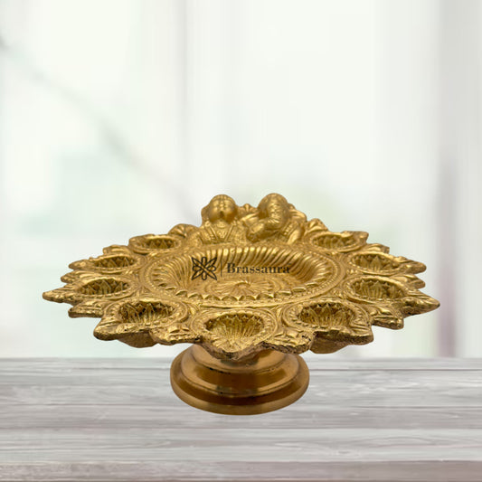 Brass 10 Wick Lakshmi Ganesha Diya Weight 2.7 Kg & Height 4 Inch