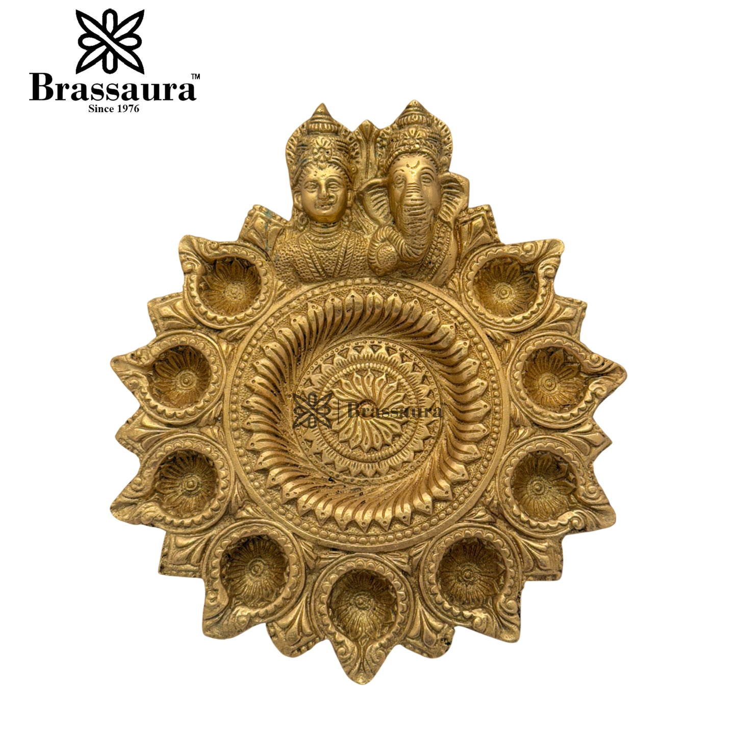 Brass 10 Wick Lakshmi Ganesha Diya Weight 2.7 Kg & Height 4 Inch