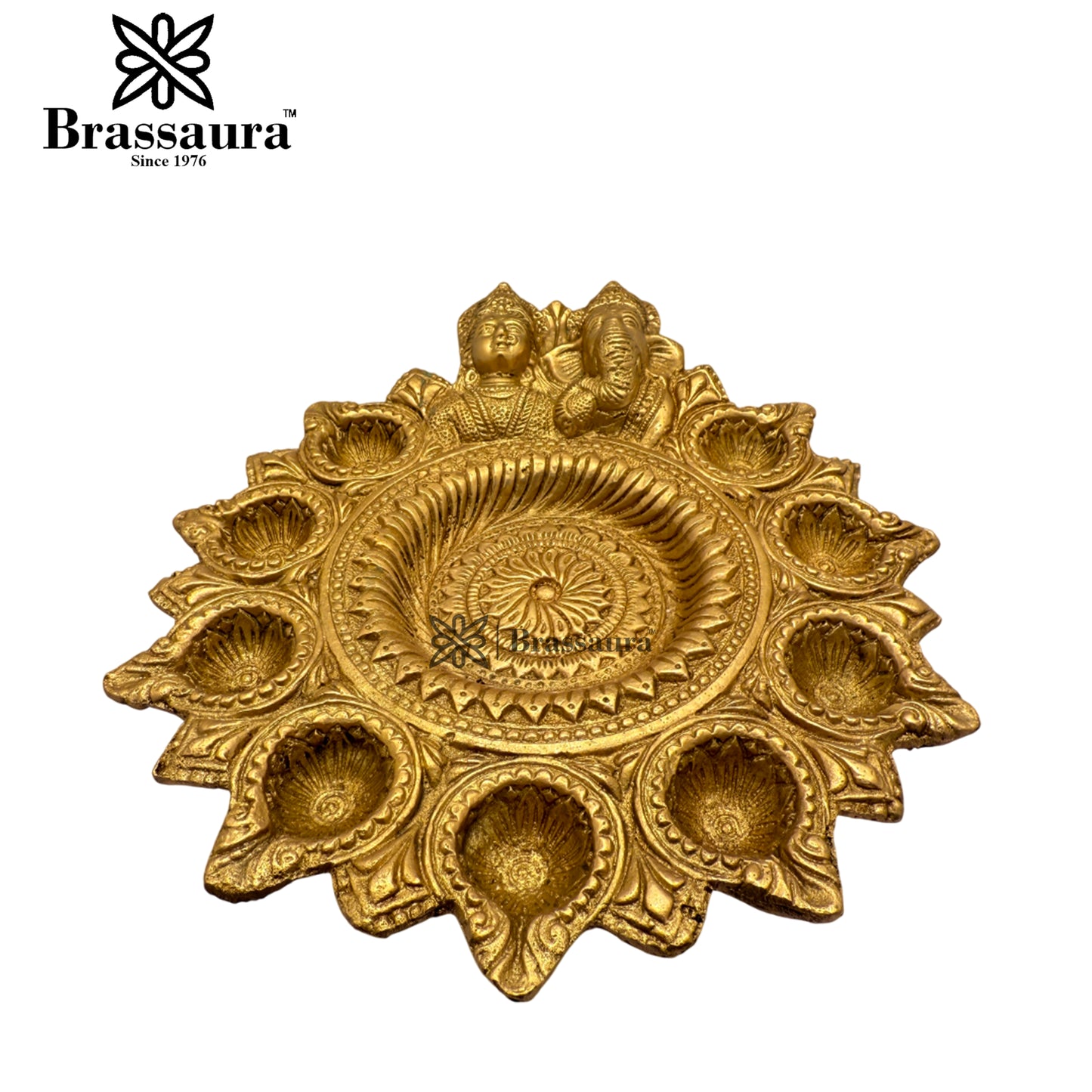 Brass 10 Wick Lakshmi Ganesha Diya Weight 2.7 Kg & Height 4 Inch