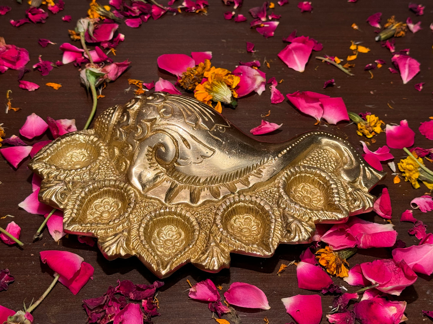 Brass Vishnu Diya Shank for Home and Decor Weight .8 Height 7 cm