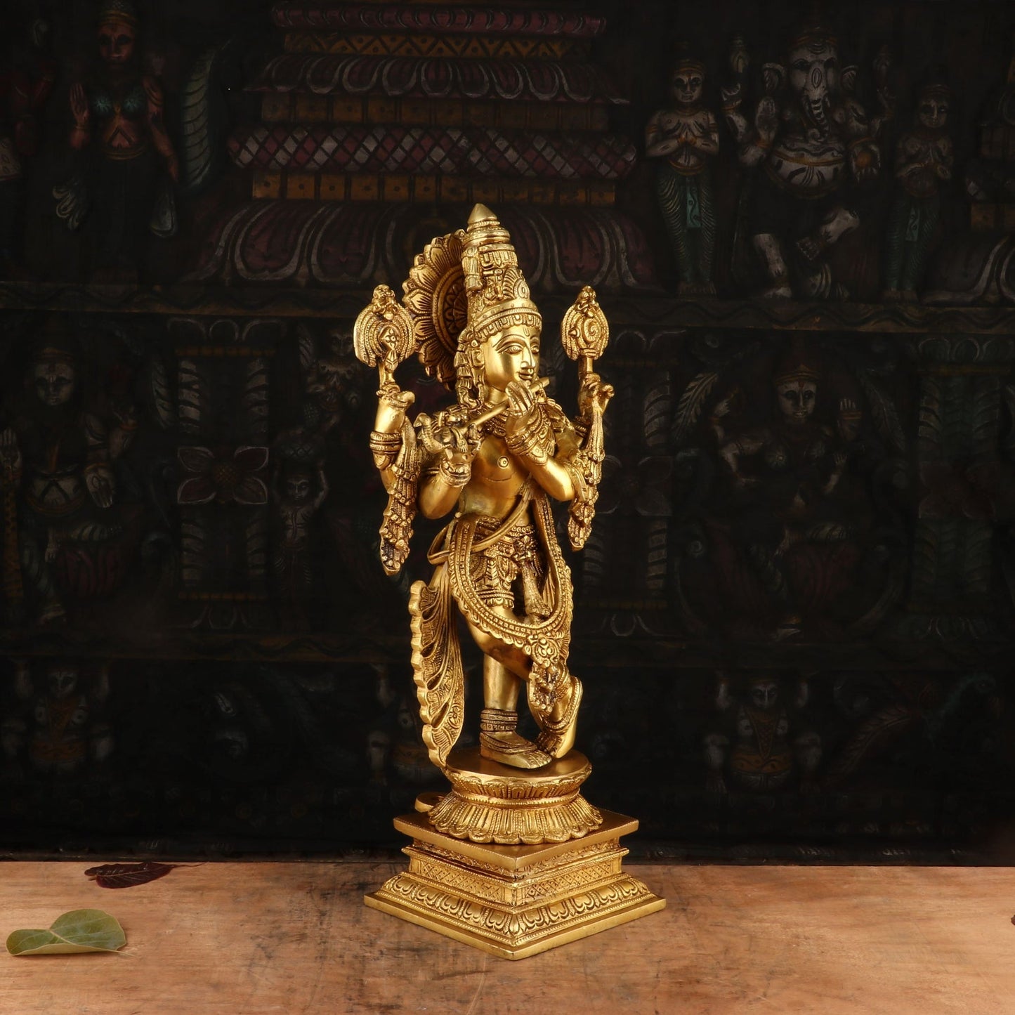 Brass Classic Krishna Weight 9.6 Kg And Height 20 Inch