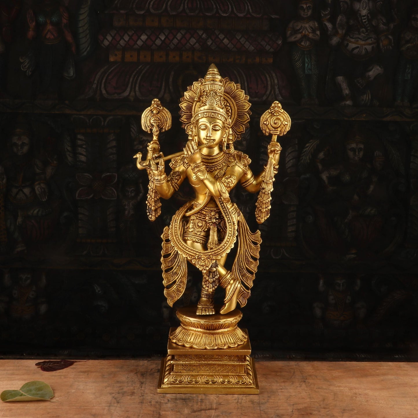 Brass Classic Krishna Weight 9.6 Kg And Height 20 Inch