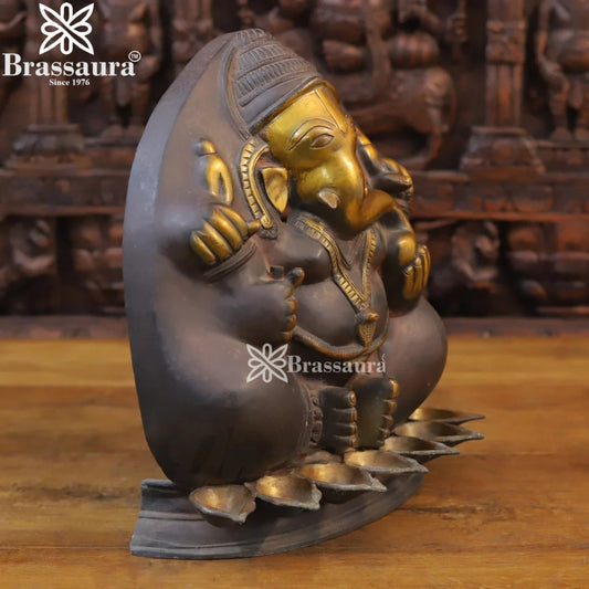 Brass Ganesh Diya Weight 7.06 Kg And Height 13 Inch
