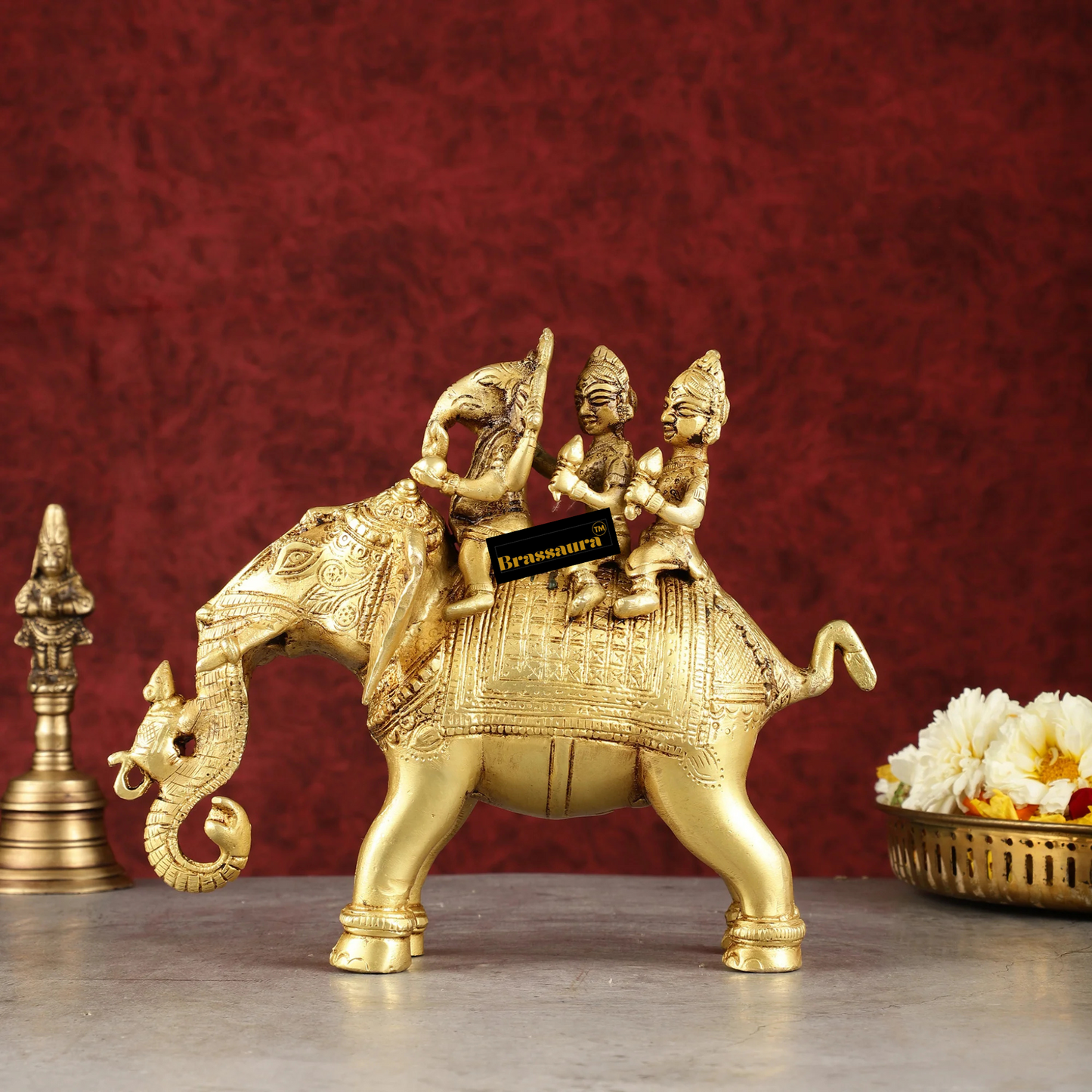Brassaura™ Handcrafted Brass Ganesha with Riddhi Siddhi on Elephant – Height 7.5 Inches, Weight 2.7 Kgs