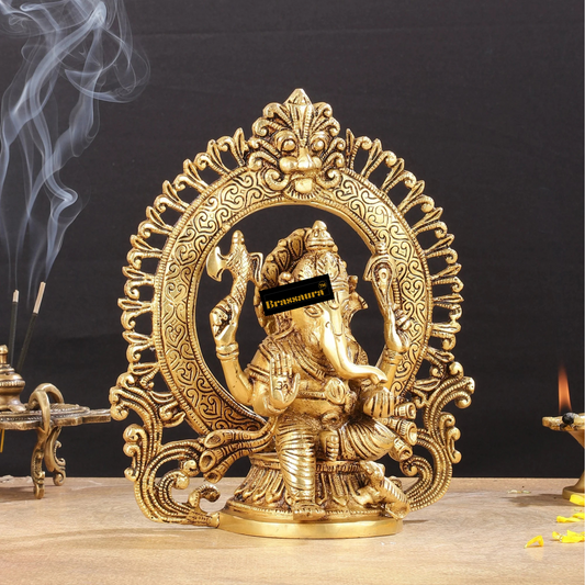 ब्रासुरा® पीतल की भगवान गणेश की मूर्ति आर्क प्रभावाली के साथ - ऊंचाई 9 इंच