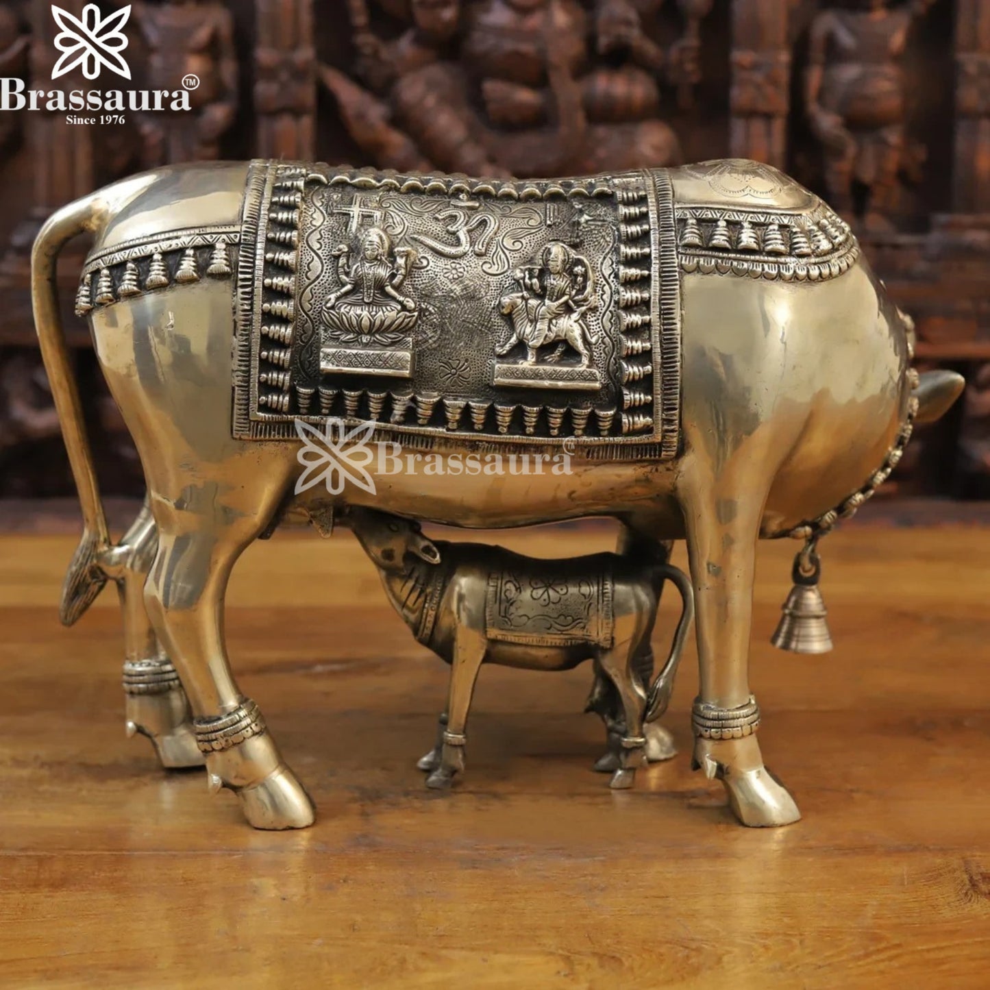 Brassaura™ Brass Kamdhenu Cow & Calf Idol – Height 12.5 Inches & Weight 15.12 Kgs | Handcrafted Pooja Sculpture