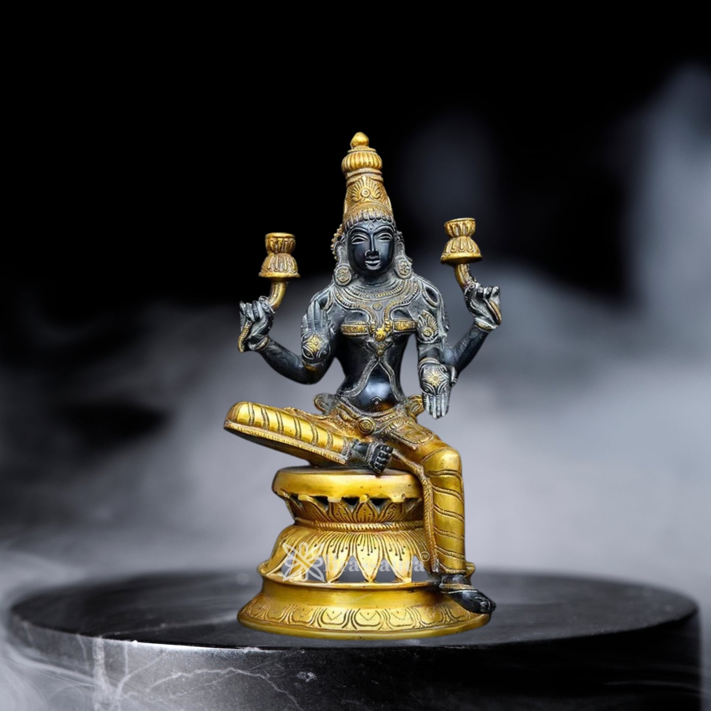 Brassaura™ Artistic Brass Laxmi Idol – Height 12.1 Inches & Weight 3.98 Kgs | Home & Puja Décor