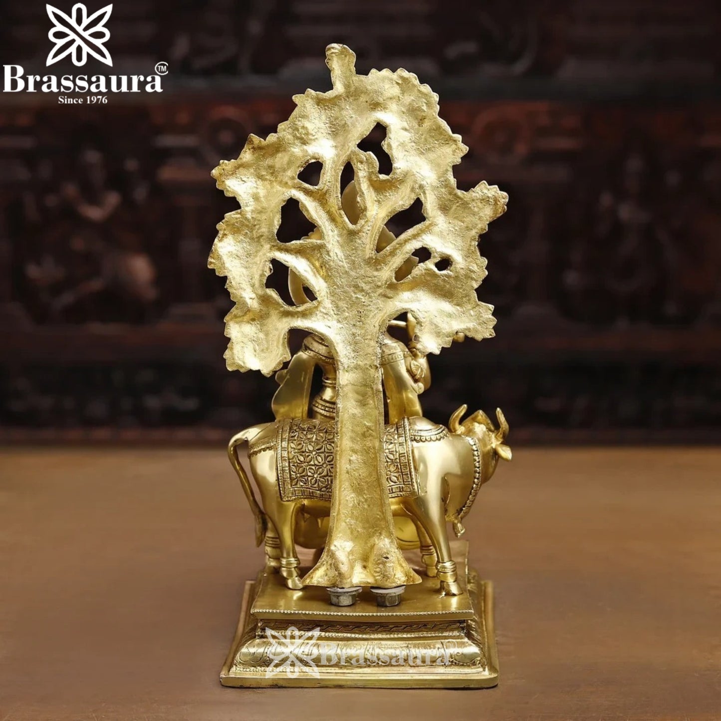 Brass Royal Gold Cow Krishna Murti Weight 8.52 Kg And Height 16.5 Inch