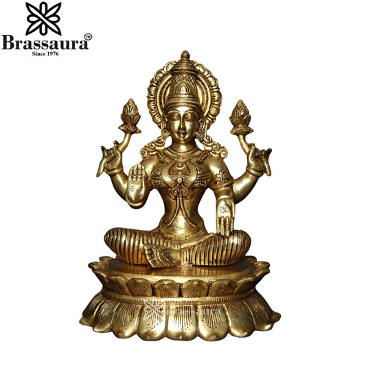 Brass Lakshmi Murti Weight 7.2 Kg And Height 11.5 Inch