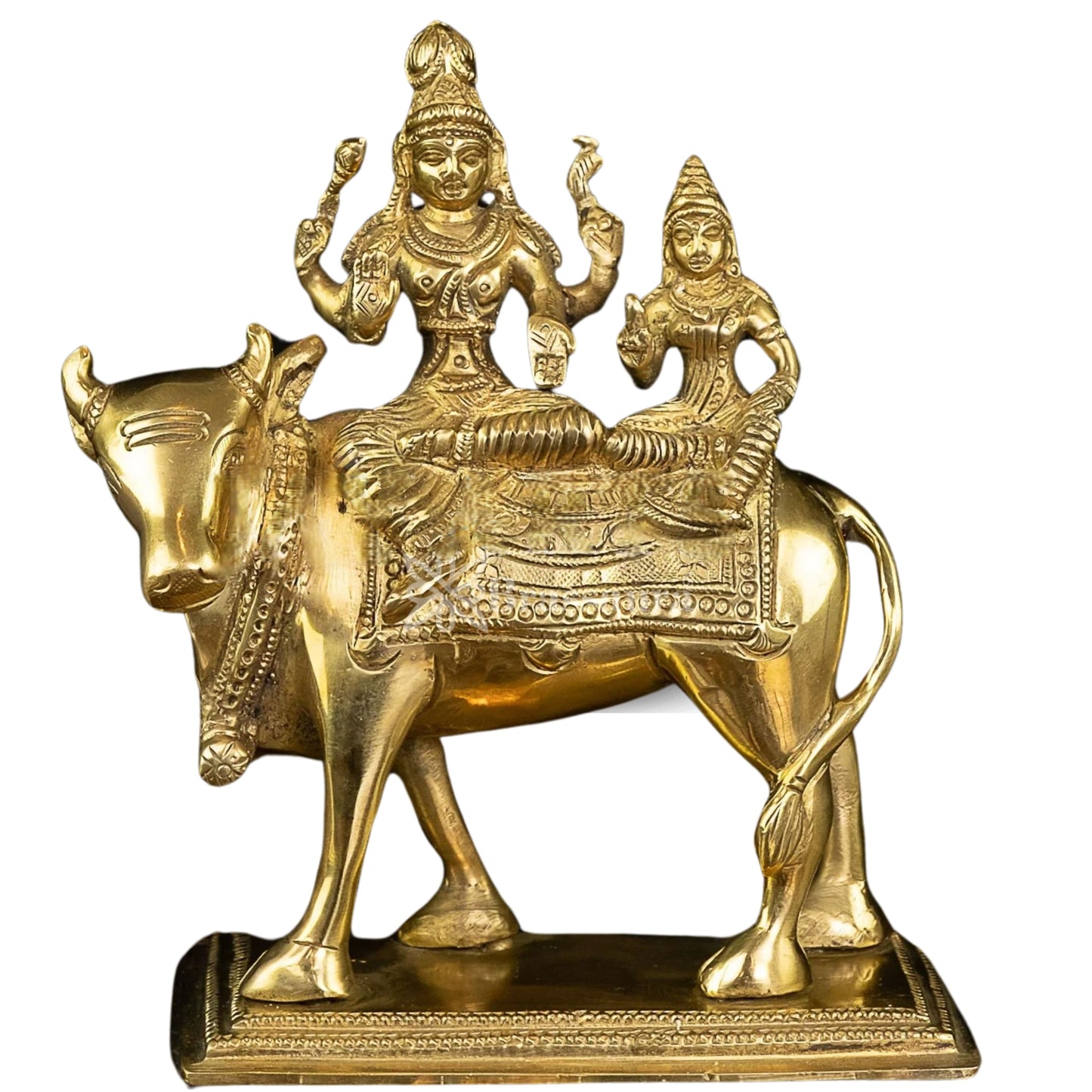 पीतल की भगवान शिव पार्वती और नंदी की मूर्ति, वज़न 1.8 किलोग्राम और ऊँचाई 6 इंच