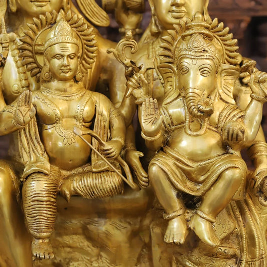 Brass Lord Shiv Parivaar Statue Weight 49.04 Kg And Height 24 Inch