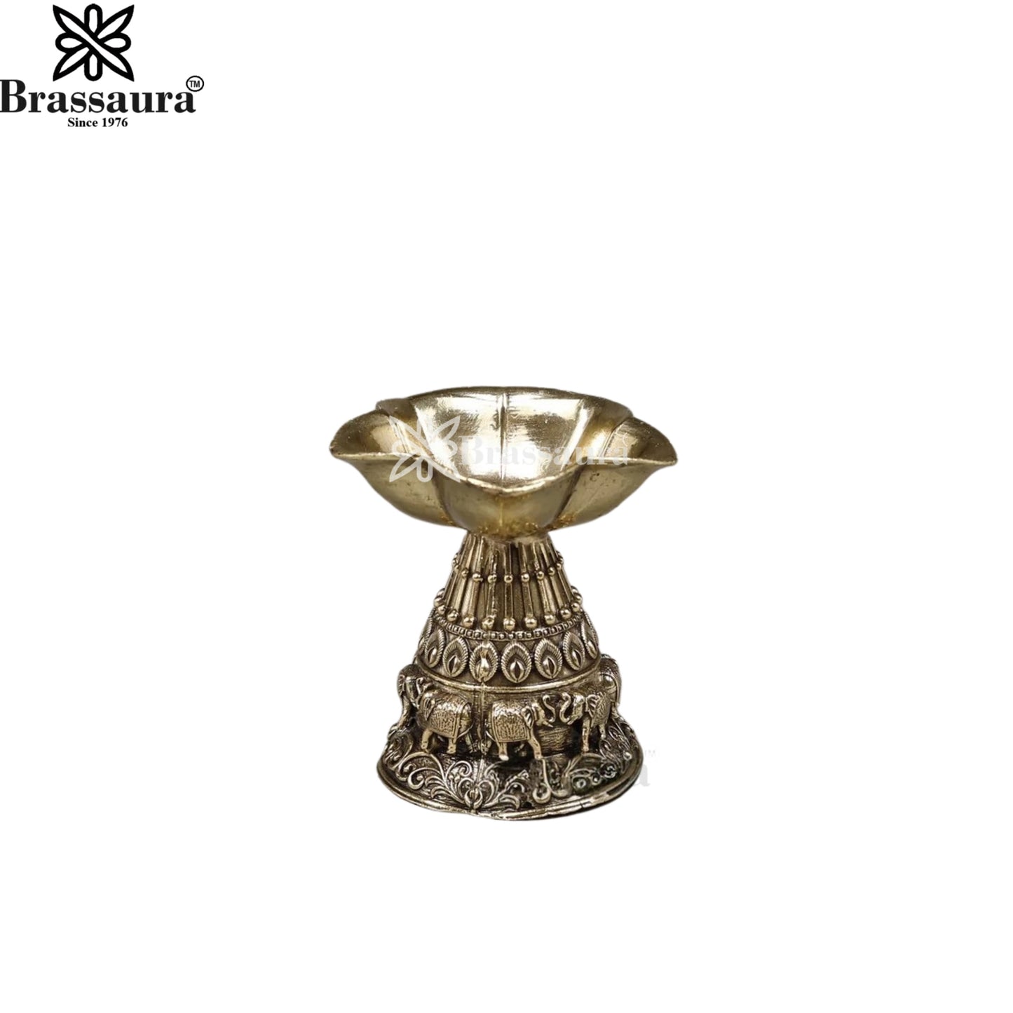 Brass Super Fine Diya Weight 0.108 Kg And Height 3 Inch