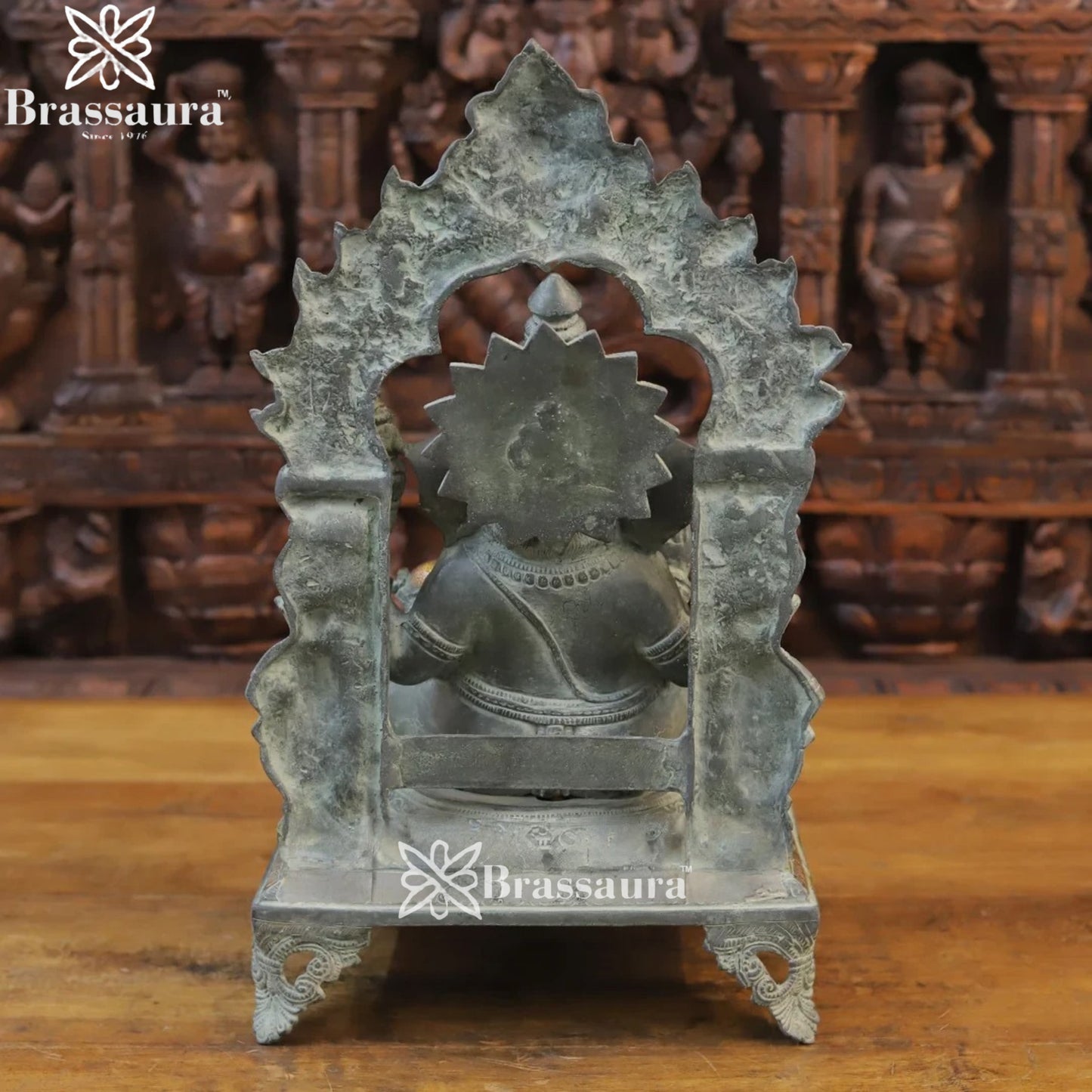 Brass Vintage Ring Ganesha Weight 11.5 Kg & Height 17.5 Inch