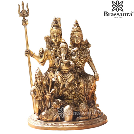 Brass Lord Shiv Family Statue Weight 5.3 Kg And Height 9.5 Inch