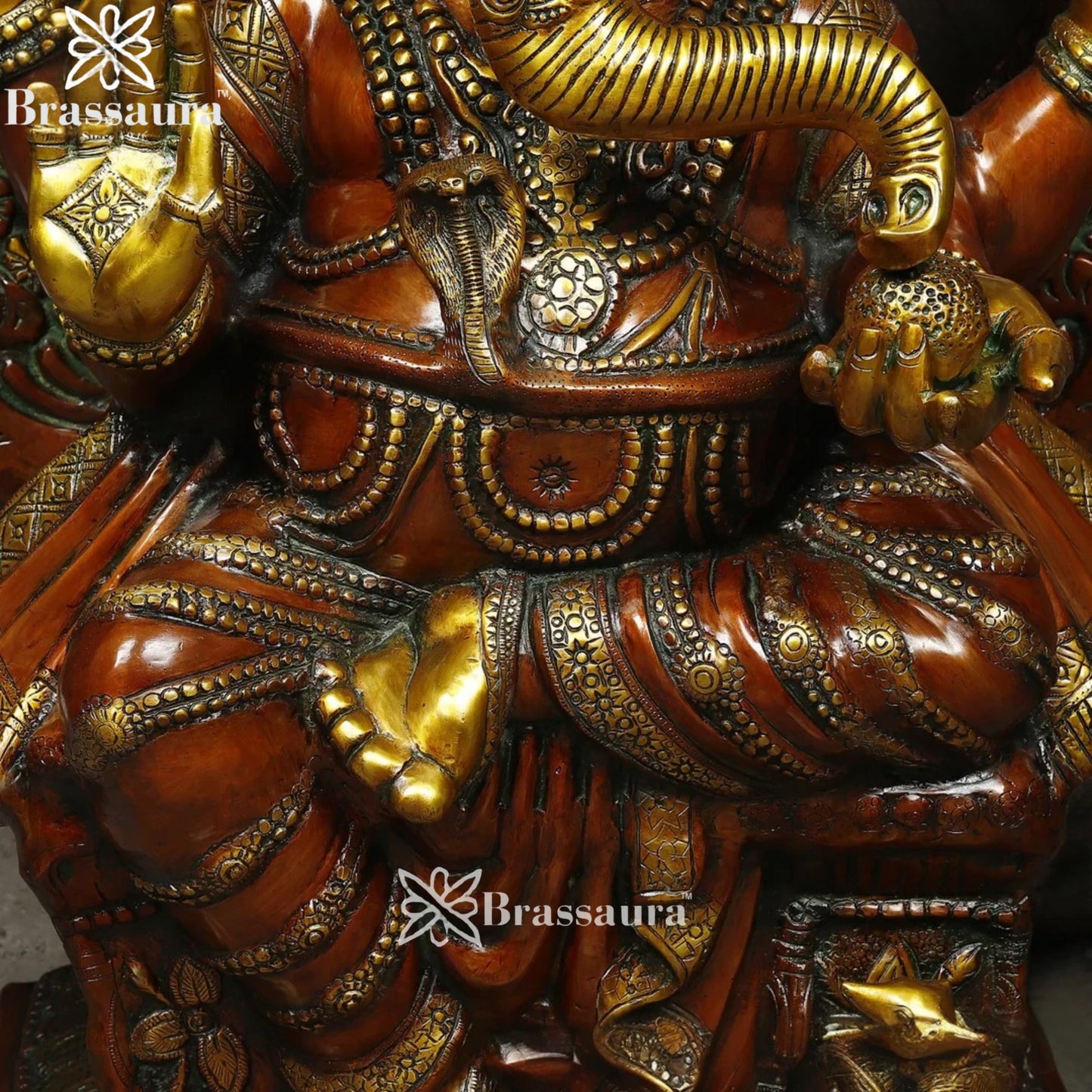 Brass Ring Ganesha Weight 145 Kg & Height 51 Inch