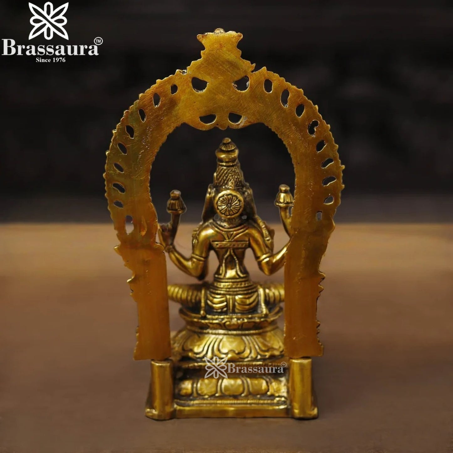 Brass Lakshmi Murti Weight 2.47 Kg And Height 9.5 Inch