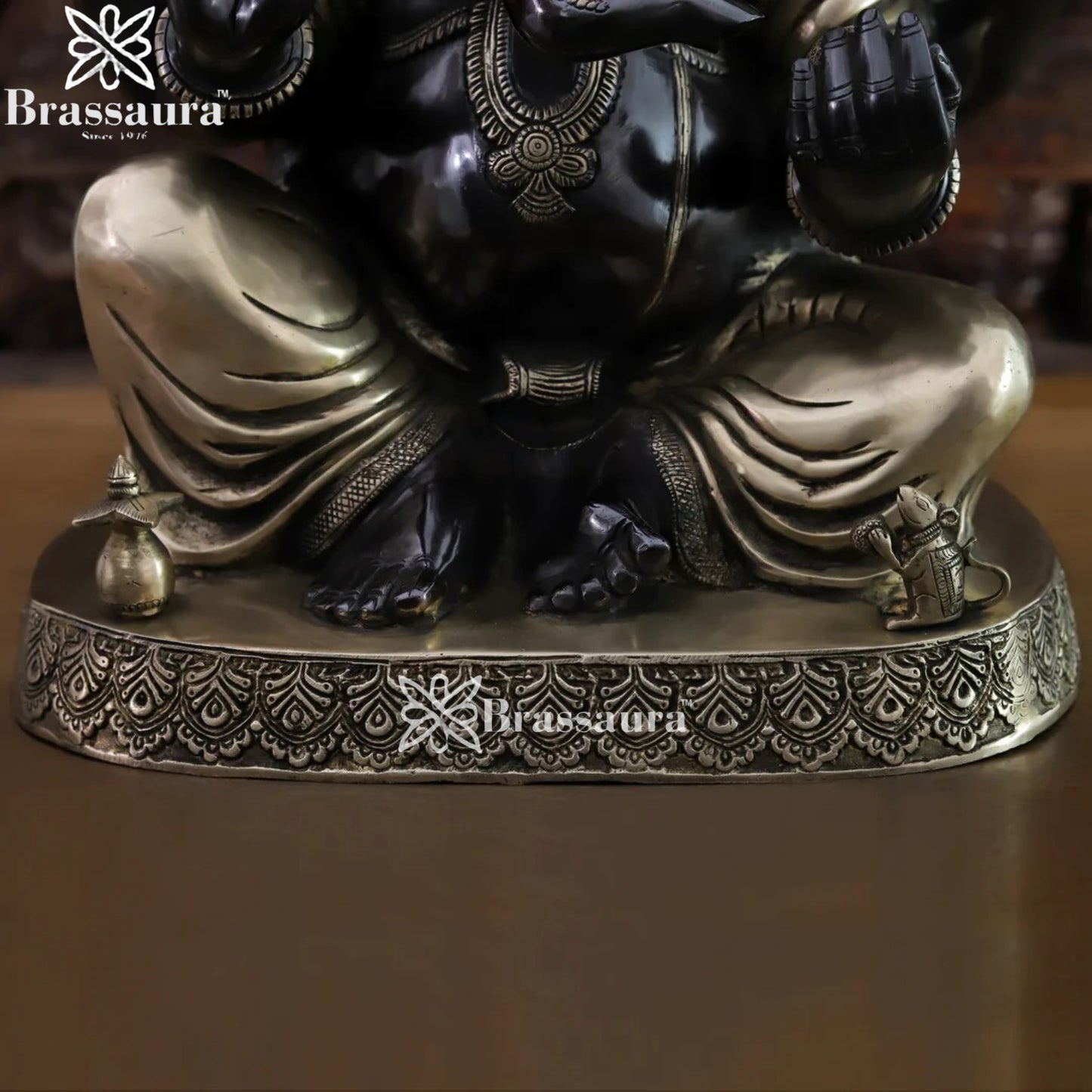 Brass Ganesha Statue Weight 24.42 Kg And Height 21 Inch