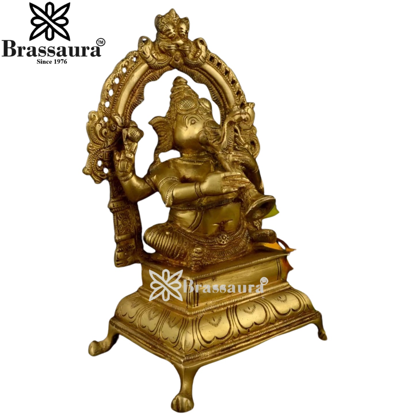 Brass Music Ganesha play shehnai Statue Weight 1.98 Kg And Height 7.8 Inch