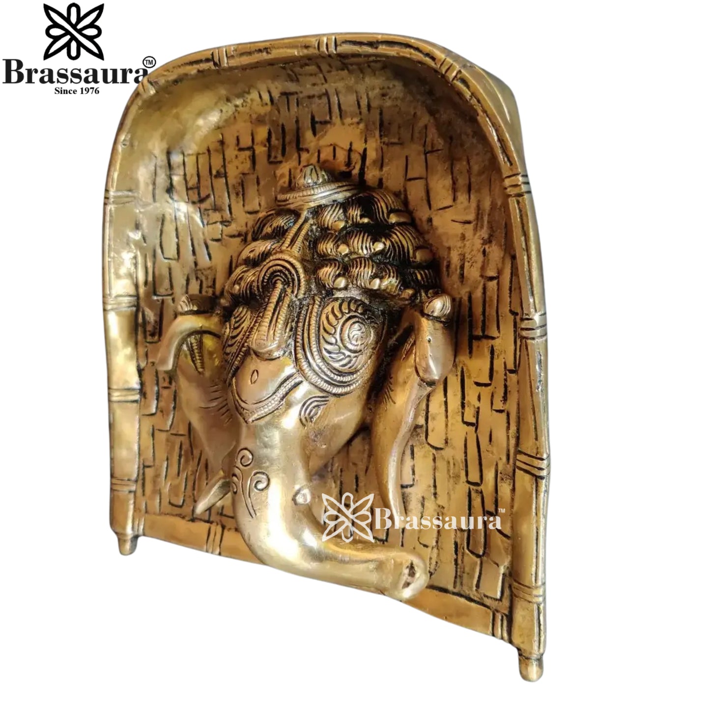 Brass Ganesha Statue Weight 2 Kg And Height 6.5 Inch