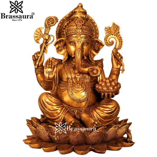 Brass Lotus Ganesha Statue Weight 8.4 Kg & Height 12 Inch